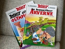 🟢 2x Le bouclier Arverne Astérix aux jeux Olympiques 11+12