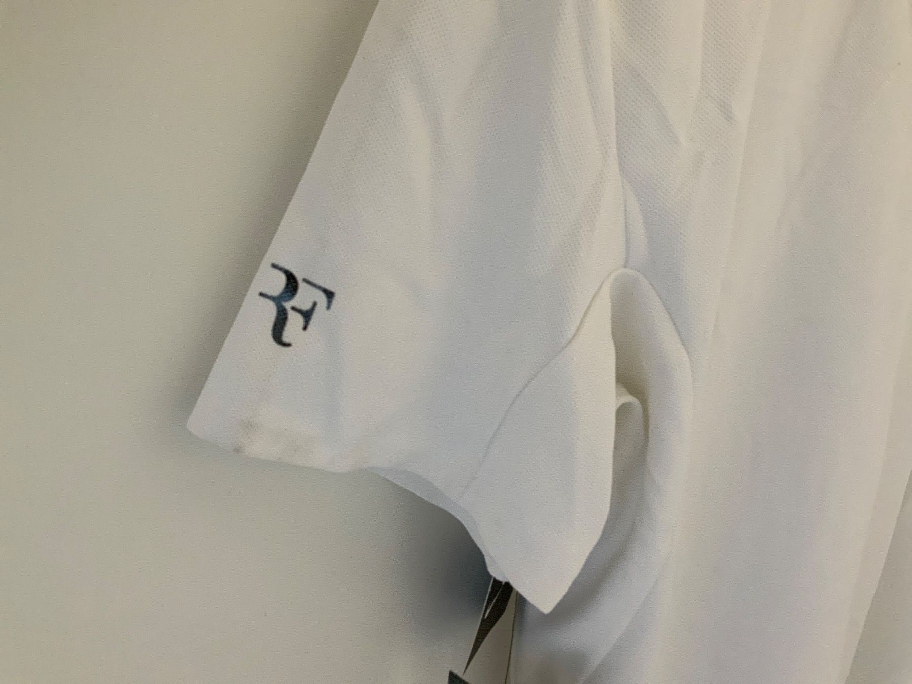 Nike T-shirt: Roger Federer t-shirt M Tennis – Nuovo (secondo la descrizione) da Osogna venduto da goodthingme 2