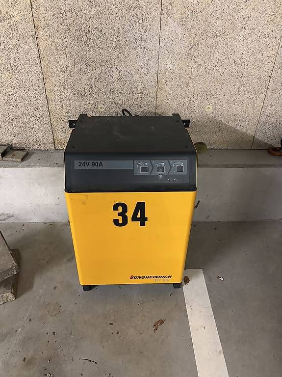 Caricatori & Batterie: JUNGHEINRICH ladegerät 24V 90A – Usato da Winterthur venduto da diesel_power