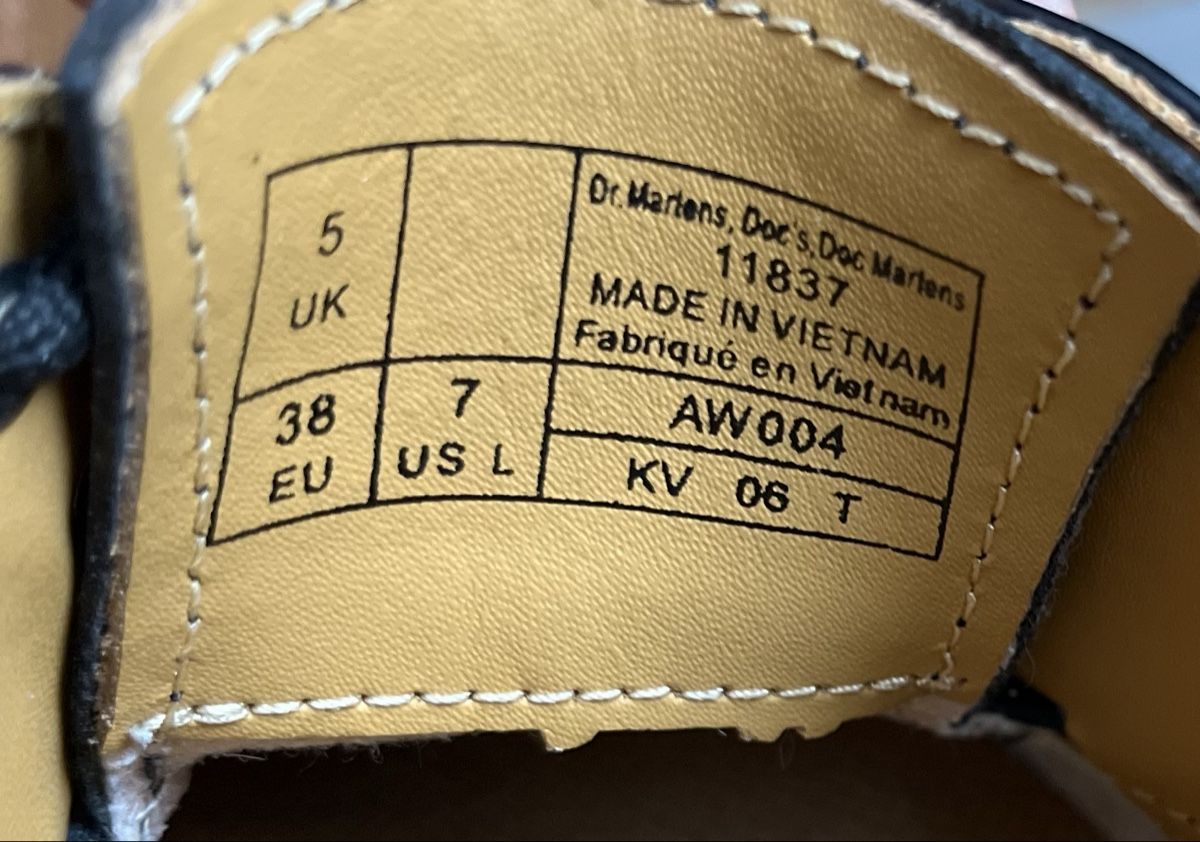 Dr. Martens Herrenschuhe: Dr Martens 1461 smooth black – Gebraucht aus Lausanne von micou47 5