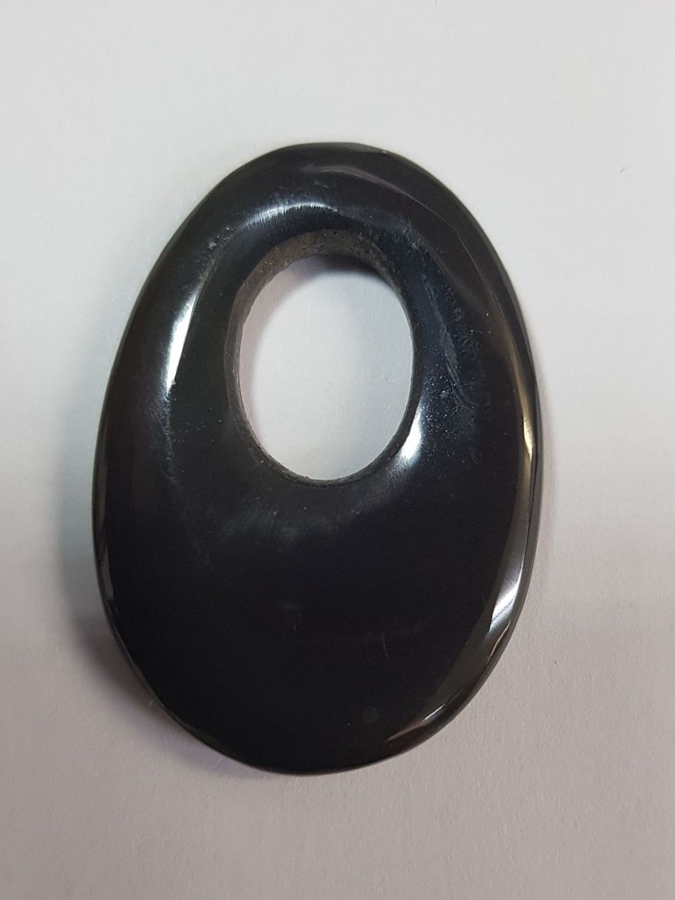 Ciondoli: Schicker Anhänger, Hämatit , schwarz, oval, Donut-Form – Nuovo (secondo la descrizione) da Oberwil b. Zug venduto da Gto469