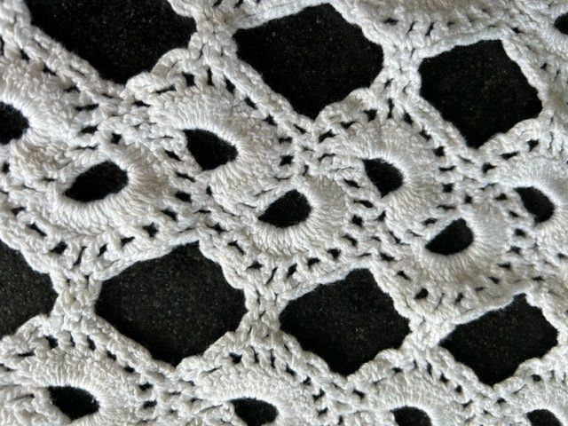 Altra biancheria da tavola: Handgemachte Spitzendeckchen, Vintage – Usato da Safenwil venduto da Foppa1 1