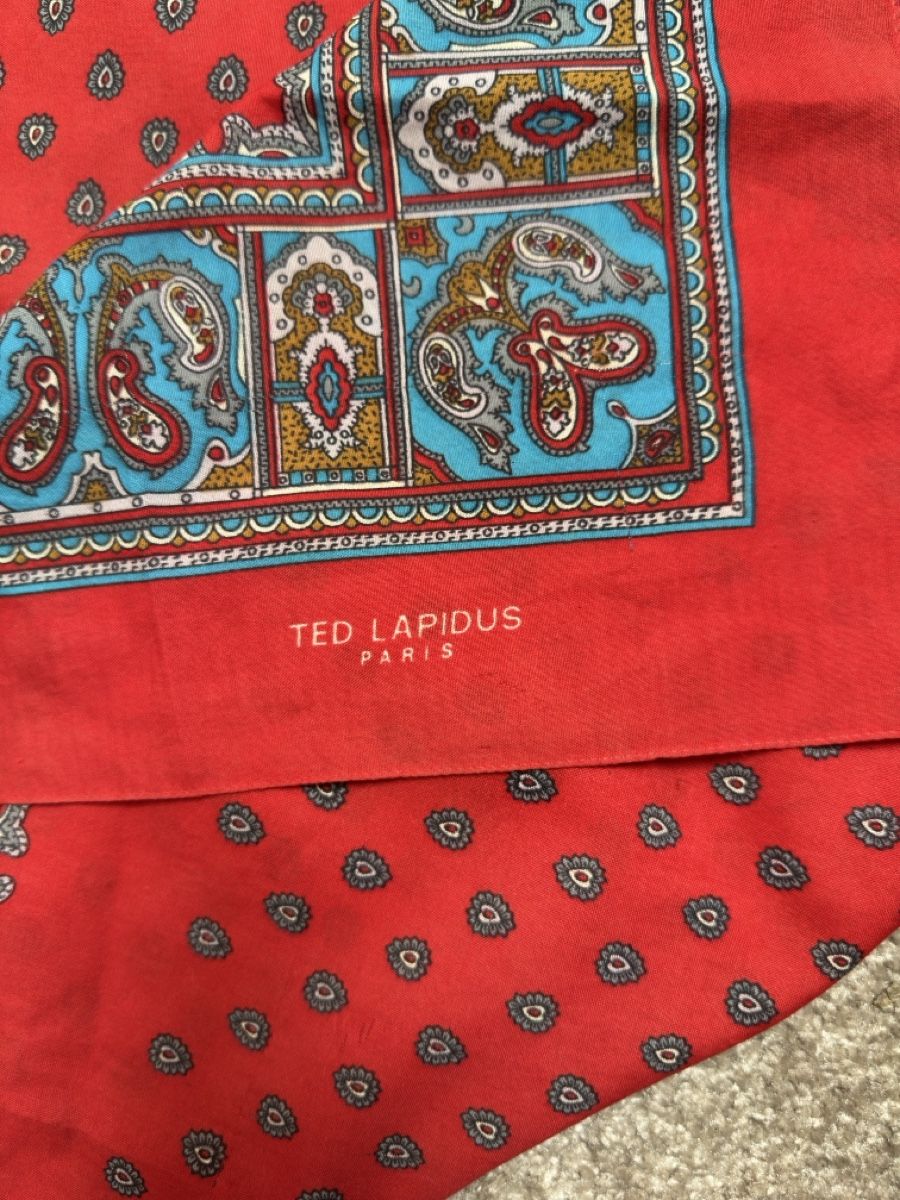Polyester Foulard & Sciarpe: Foulard TED LAPIDUS 75x77 cm – Usato da Vuippens venduto da Anna_as 1