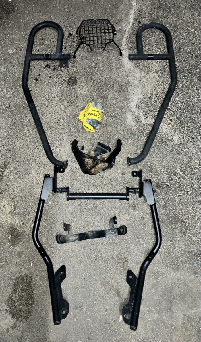Zero Motorcycles Toutes les pièces détachées moto: Zero S DS Lampen/Seitenschutz – D'occasion à Flüeli-Ranft par Rapit 2