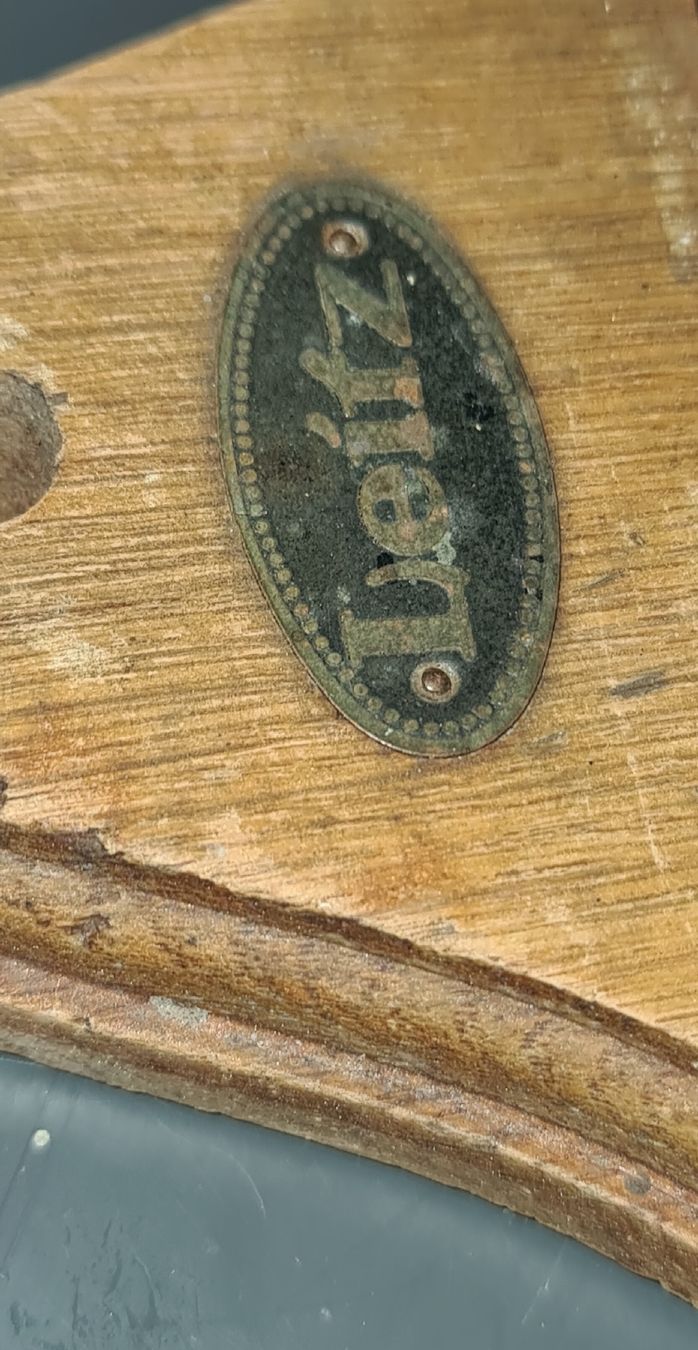 Leitz Tutti gli attrezzi: Machine à trou vintage. – Usato da Cortaillod venduto da signep 4