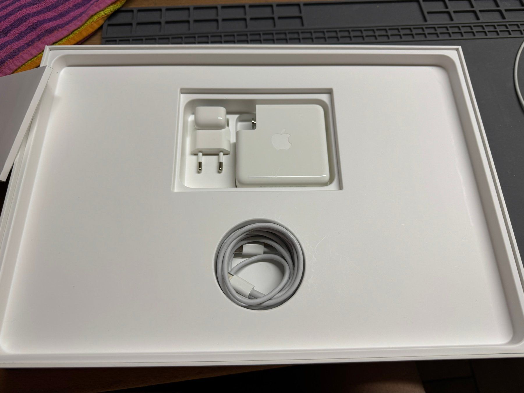 Macbook Pro 2018 15“inch mit Touchbar i9 1 TB SSD 32GB (Gebraucht