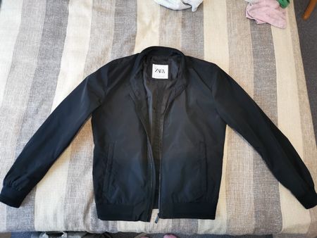 Schwarze Jacke, Übergangsjacke, Gr. M, Zara