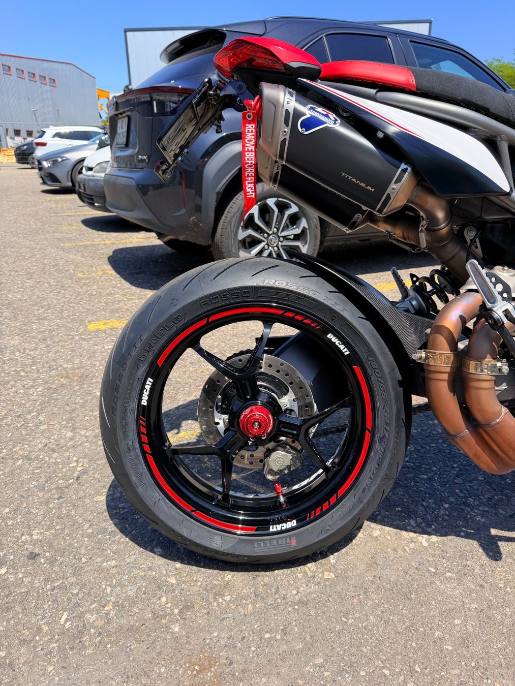 Ducati Strasse: Ducati hypermotard 950 full équipée – Neu (gemäss Beschreibung) aus Meyrin von 12m_7569 4
