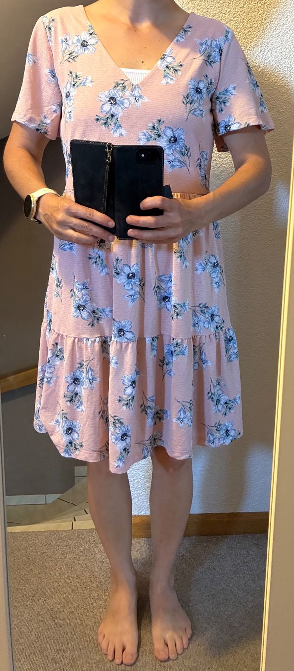 Vila Kleider: Sommerliches Damen Kleid, Grösse M – Gebraucht aus Bättwil von tre_tj9g 1