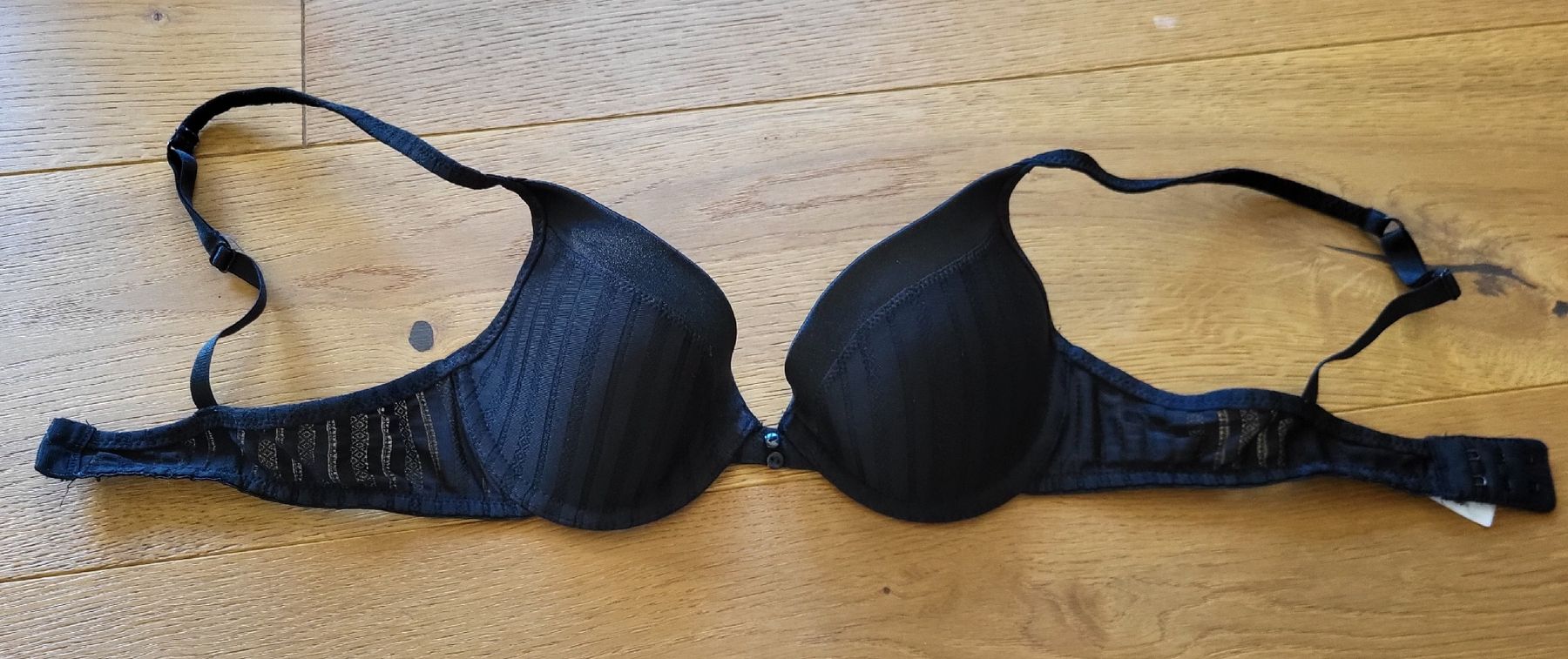 Altra biancheria intima: Soutien-gorge noir taille 75A – Usato da Courroux venduto da Belleange