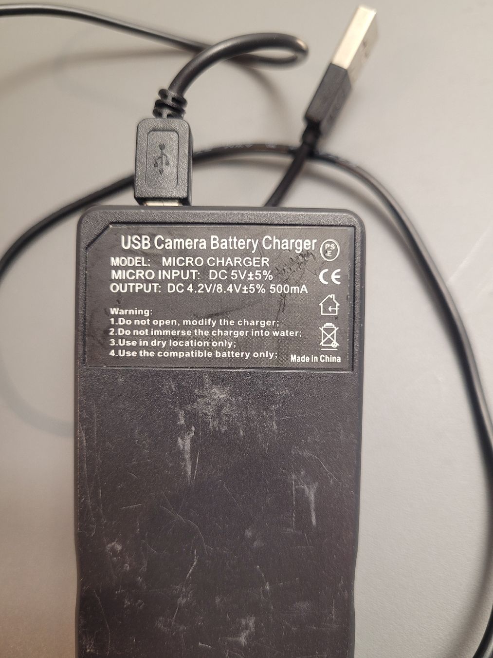 Akkus & Batterien: LP-E8 Akku Ladegerät - Top Zustand - USB Ladegerät – Gebraucht aus Wängi von Jeane_02