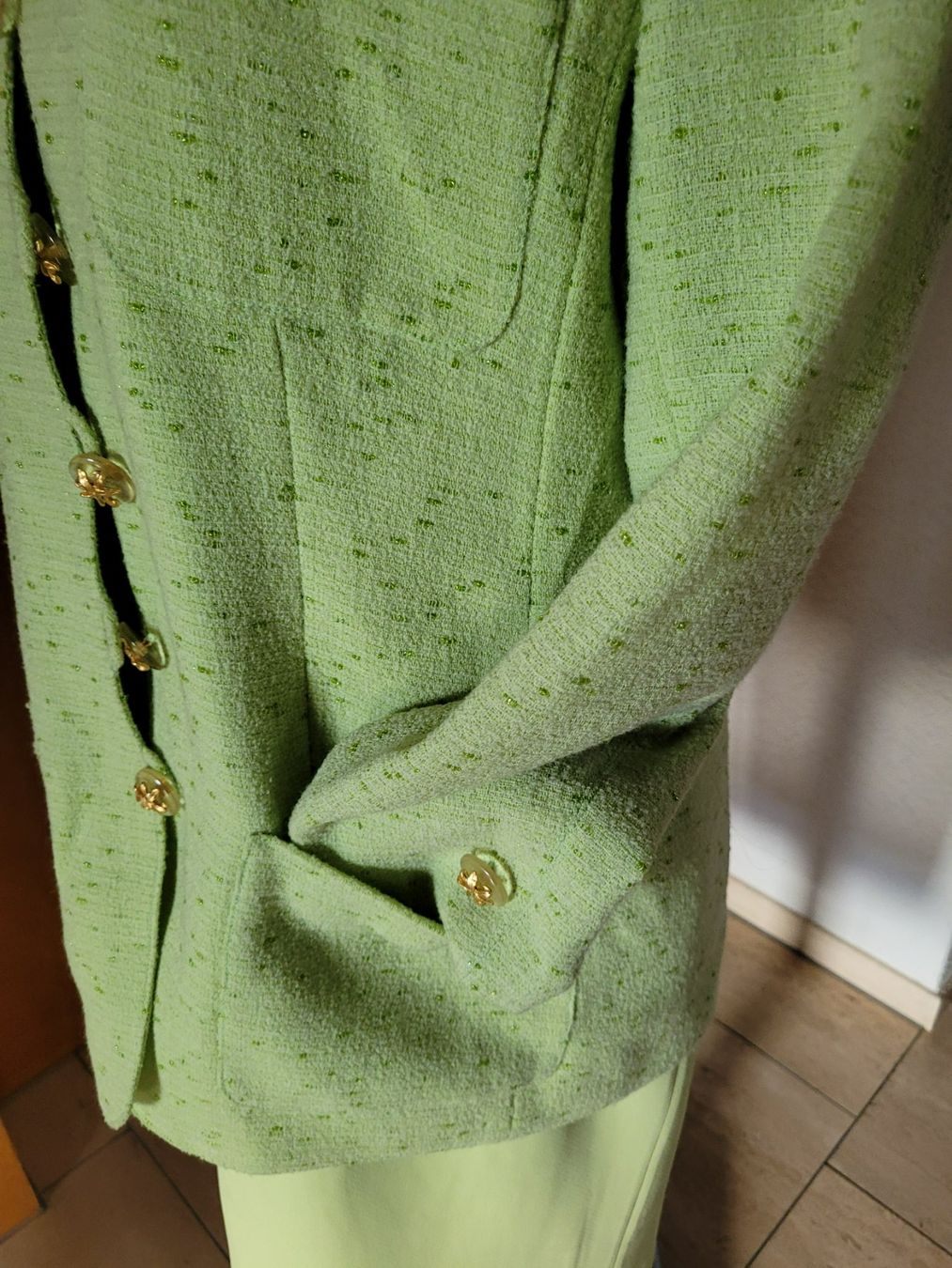 Valentino Giacche: VALENTINO Designer Jacke, Gr. 44, mit Jupe – Usato da Auslikon venduto da hera8331 1