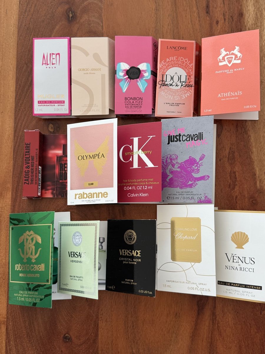 Profumi & Eau de Toilette: Parfum Proben mit Athenais de Marly! – Nuovo e nell'imballaggio originale da Volketswil venduto da SandraC09