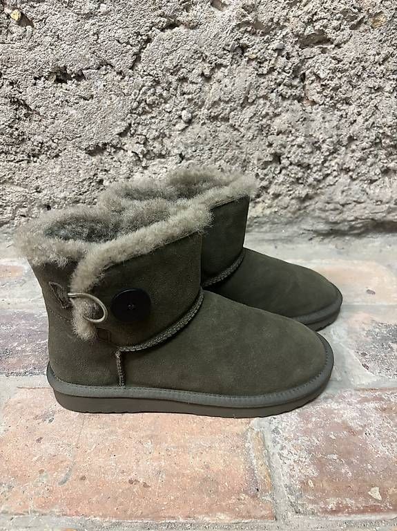 Chaussures femmes: Winterboots Lawrence Grey, Gr. 40 – Neuf avec emballage d'origine à Basel par tschulie