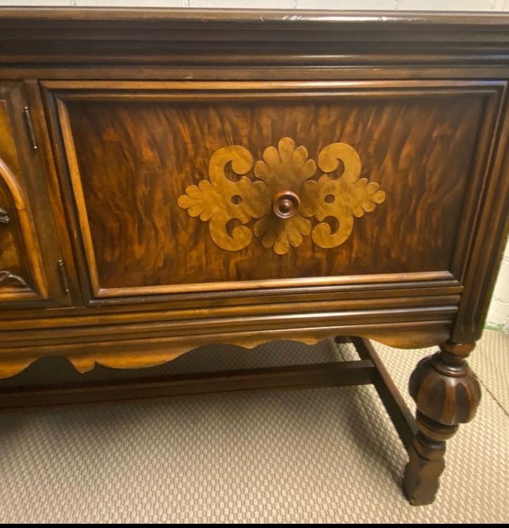 Commodes: Schöne Kommode mit Intarsien sehr rar ca.100 Jahre alt – D'occasion à Pfungen par Outlet64 2