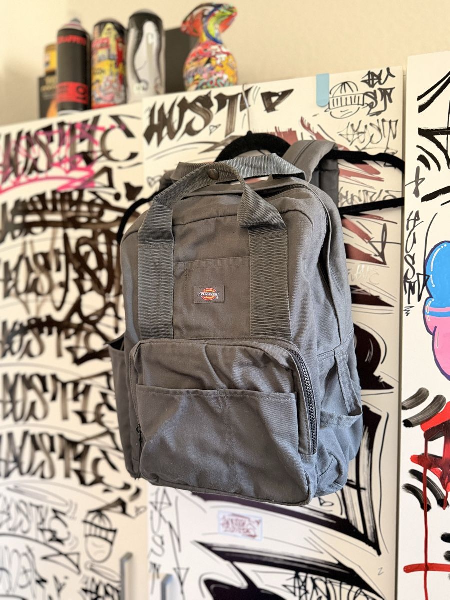 Zaini: Dickies Rucksack – Usato da Hombrechtikon venduto da ann_tz72 1
