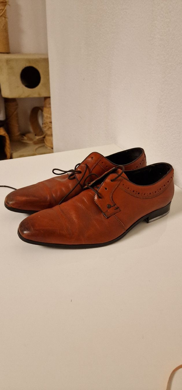 Avant Premiere Scarpe da uomo: Herrenschuhe, braunes Leder – Usato da Zürich venduto da Abrar123 1