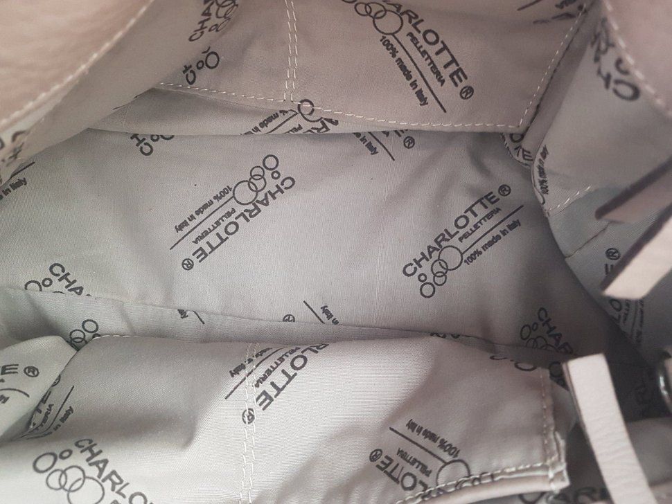 Borse da donna: Hübsche Charlotte Handtasche beige - 230804 – Usato da Küssnacht am Rigi venduto da Schuhe-Secondhand 7