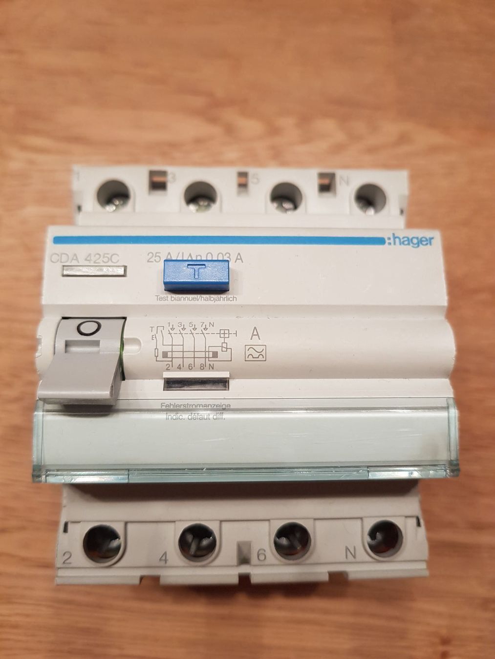 Spine: HAGER FI 25A 30mA – Nuovo (secondo la descrizione) da Thun venduto da Topmat