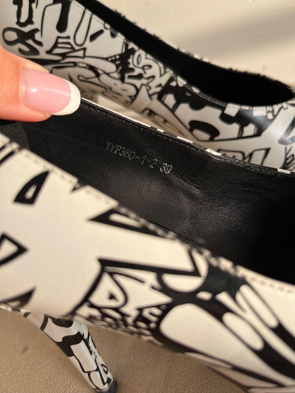 Scarpe da donna: Stylish shoes in  leather size 39 – Nuovo (secondo la descrizione) da Chêne-Bougeries venduto da Seetooyoo 6