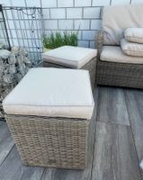 2 Loungehocker / Rattanhocker mit Kissen beige