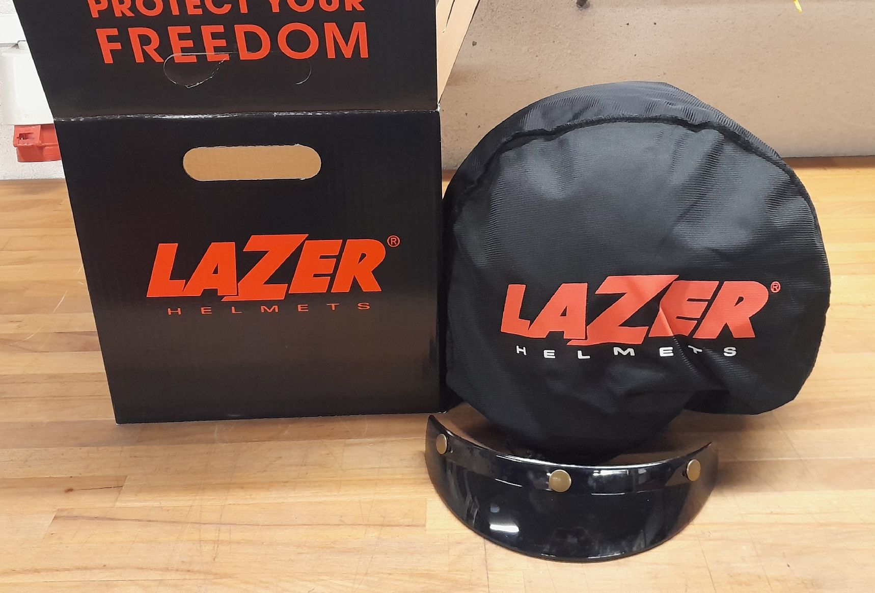 Caschi & visiere: Lazer Mambo Evo XL Jethelm – Nuovo e nell'imballaggio originale da Möriken AG venduto da Topfuel7 3