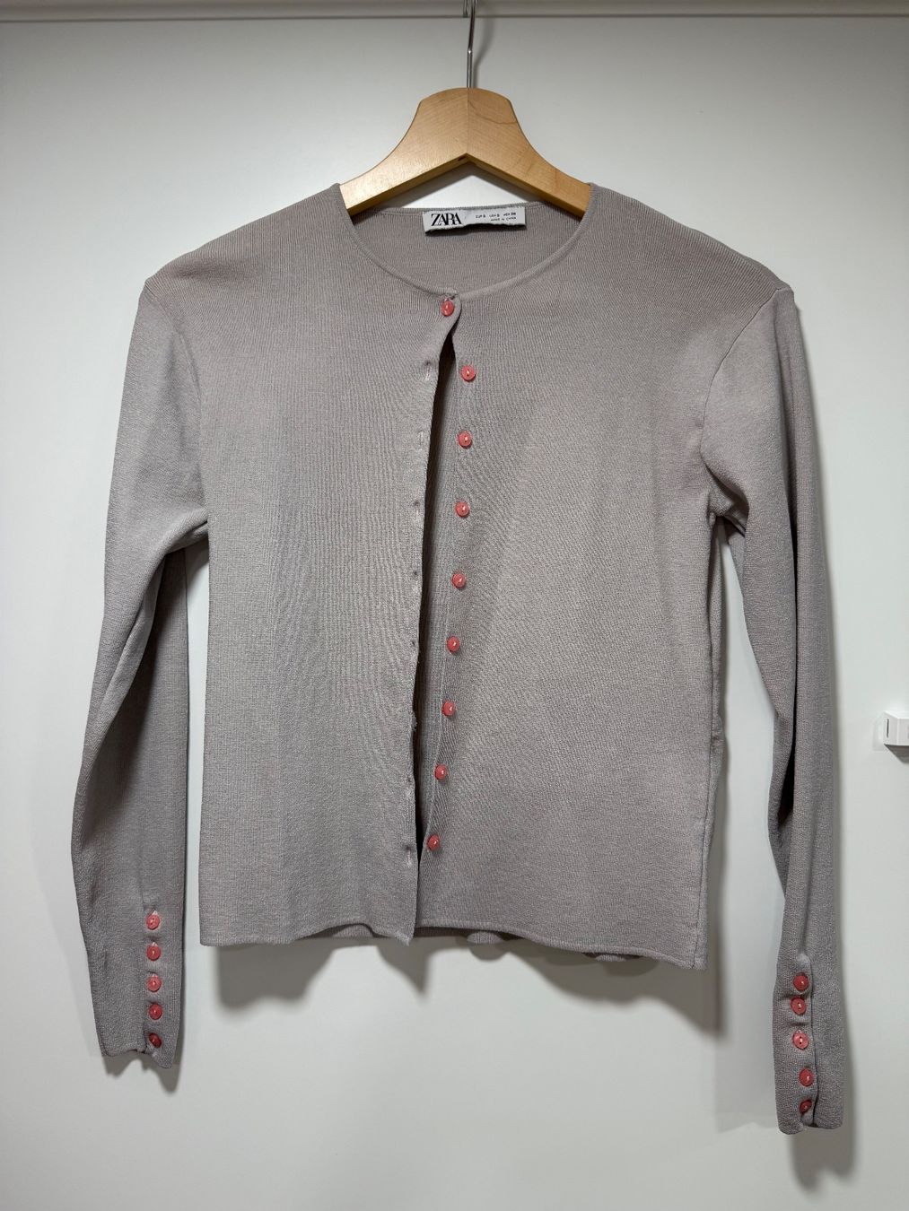 Zara Giacche: ZARA Strickjacke, Grösse XS – Usato da St. Gallen venduto da kka_l9wg