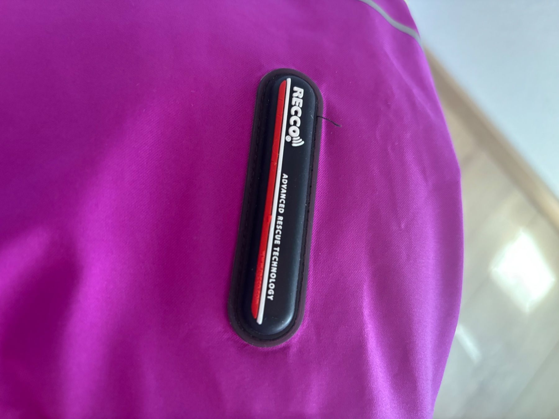 Sci: Ensemble de ski vert et violet – Usato da Grandvillard venduto da Elsa.Del 9