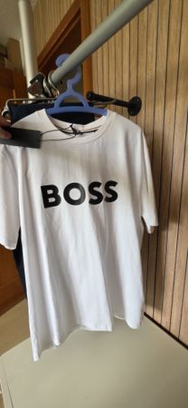 Neues BOSS T-Shirt, Grösse M, weiss - ungetragen!