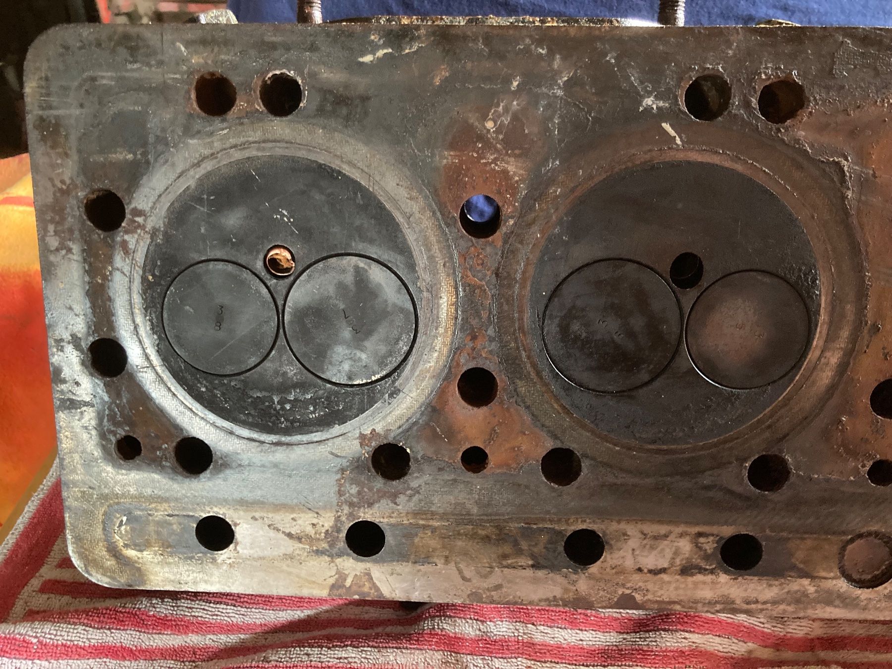 Hürlimann Trattori: Hürlimann D310 Zylinderkopf – Usato da Lommiswil venduto da Hosi88 5