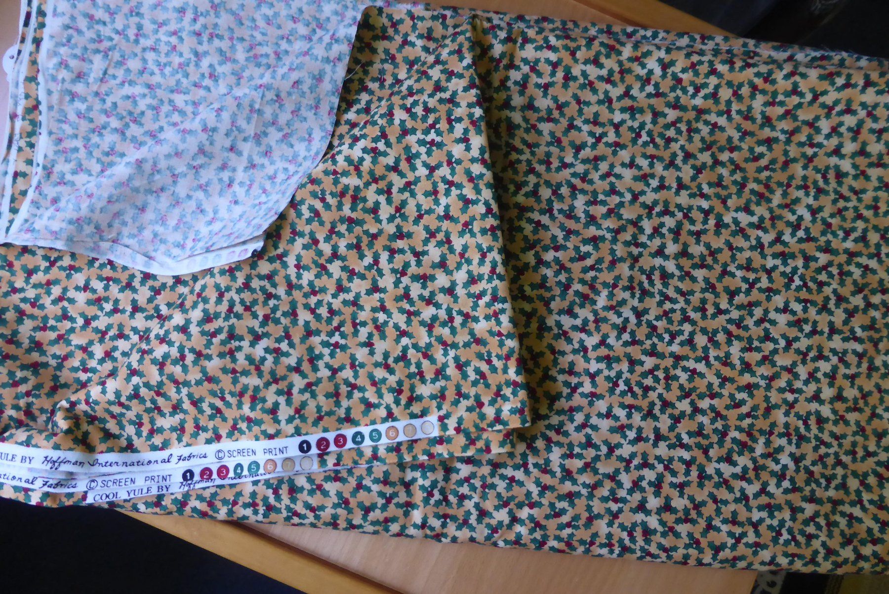 Stoffe: Patchwork - Cool Yule by Hoffman Fabrics  - 50 x 114 cm – Neu (gemäss Beschreibung) aus Brunnadern von pinkfaden