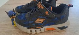 Skecher  S LICHT  - 32