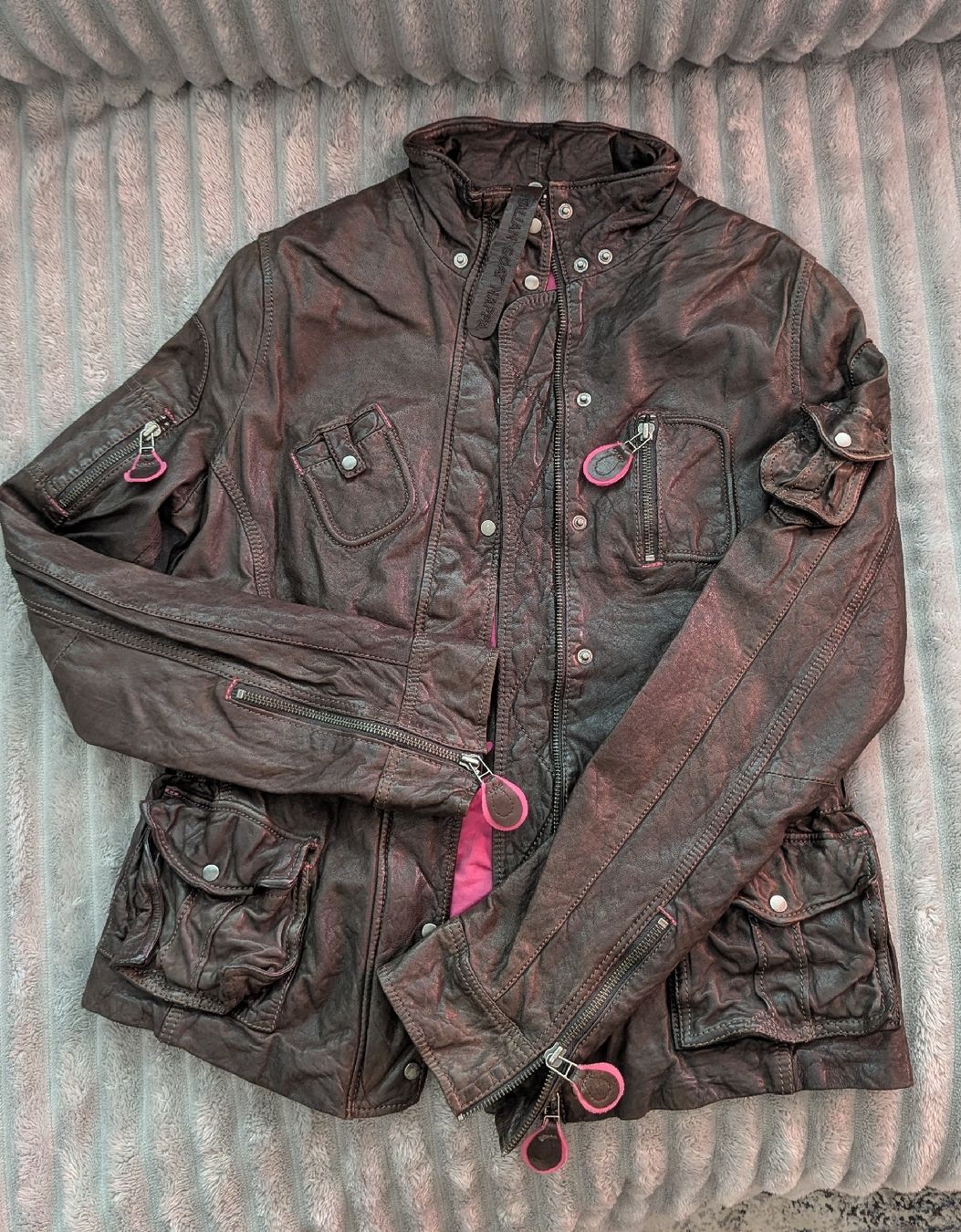 Giacche: Erstes Leder. Jacke Gr.ca.36. Neu.  – Nuovo (secondo la descrizione) da Winterthur venduto da losa_p966