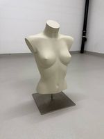 Torso mit Ständer