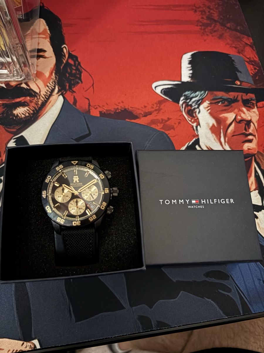 Tommy Hilfiger Orologi: Schwarzer Chronograf mit TH-Monogramm – Nuovo (secondo la descrizione) da Frick venduto da ser_j79m 1