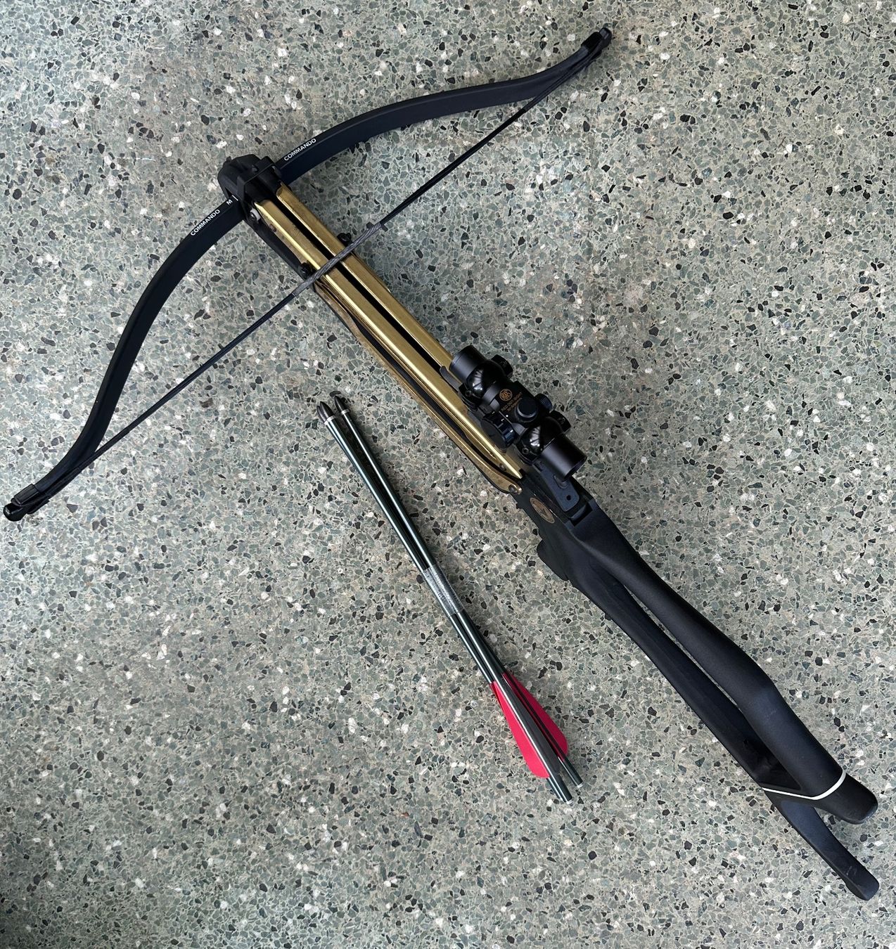 Tiro con l'arco: Barnett Commando Armbrust mit Leuchtpunktvisier 175 lbs – Nuovo (secondo la descrizione) da Bern venduto da der_karl 1