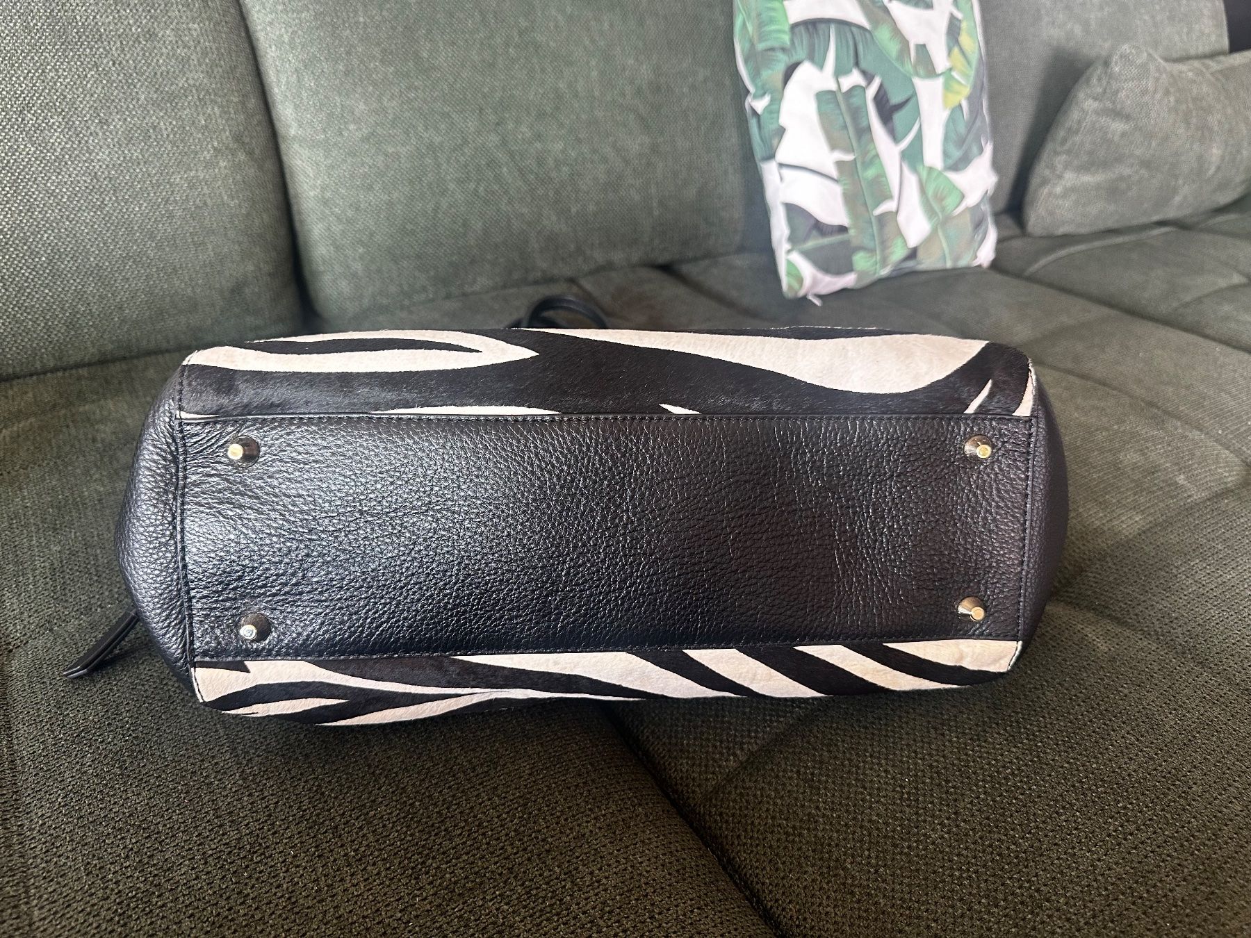 Karen Millen Borse da donna: Zebra print leather bag – Nuovo e nell'imballaggio originale da Herrliberg venduto da Karina351 2