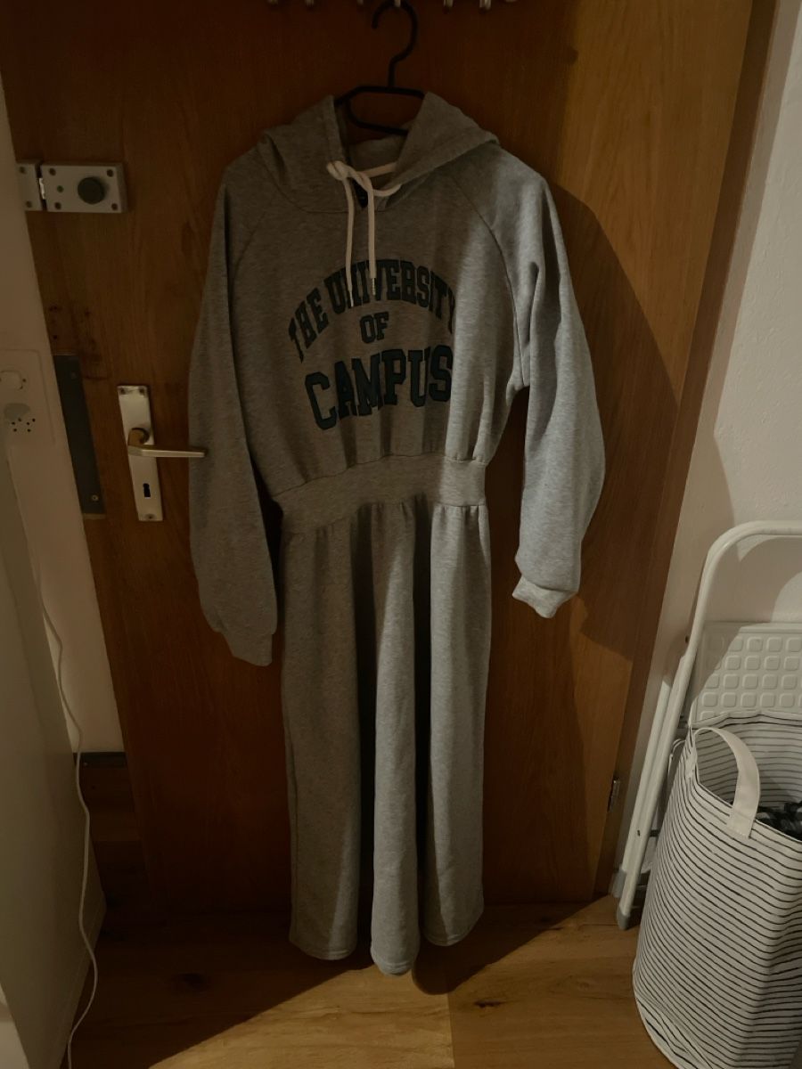 Kleider: Kleidpullover – Neu (gemäss Beschreibung) aus Lenk im Simmental von banane50626