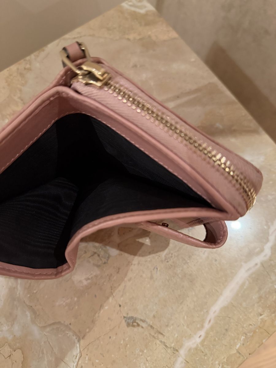 Gucci Portamonete: Gucci wallet – Usato da Paradiso venduto da apf_mh9c 5