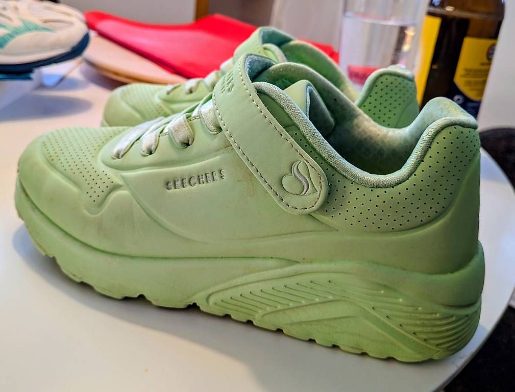 Skechers Scarpe per ragazze: Skechers Uno Lite 310451L/ Gr. 34 – Usato da Zuchwil venduto da Miss-Sunshine