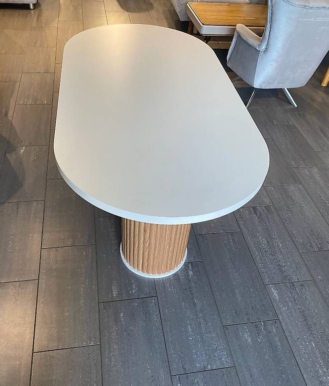 Tables: Esstisch Neu   – D'occasion à Ebikon par LiCHtMobel 1