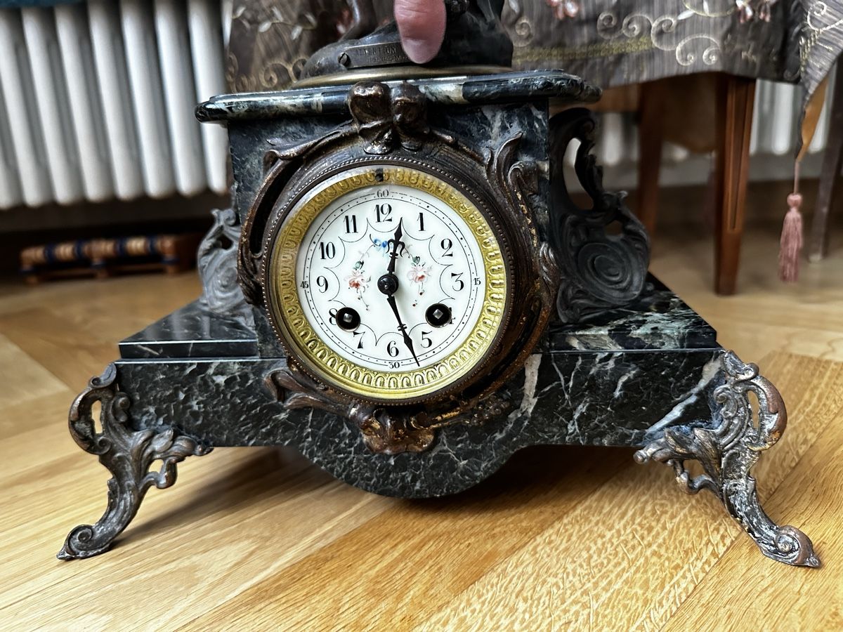 Orologi da terra & Orologi da parete: Französische Kaminuhr – Nuovo (secondo la descrizione) da Thun venduto da Dana5 7