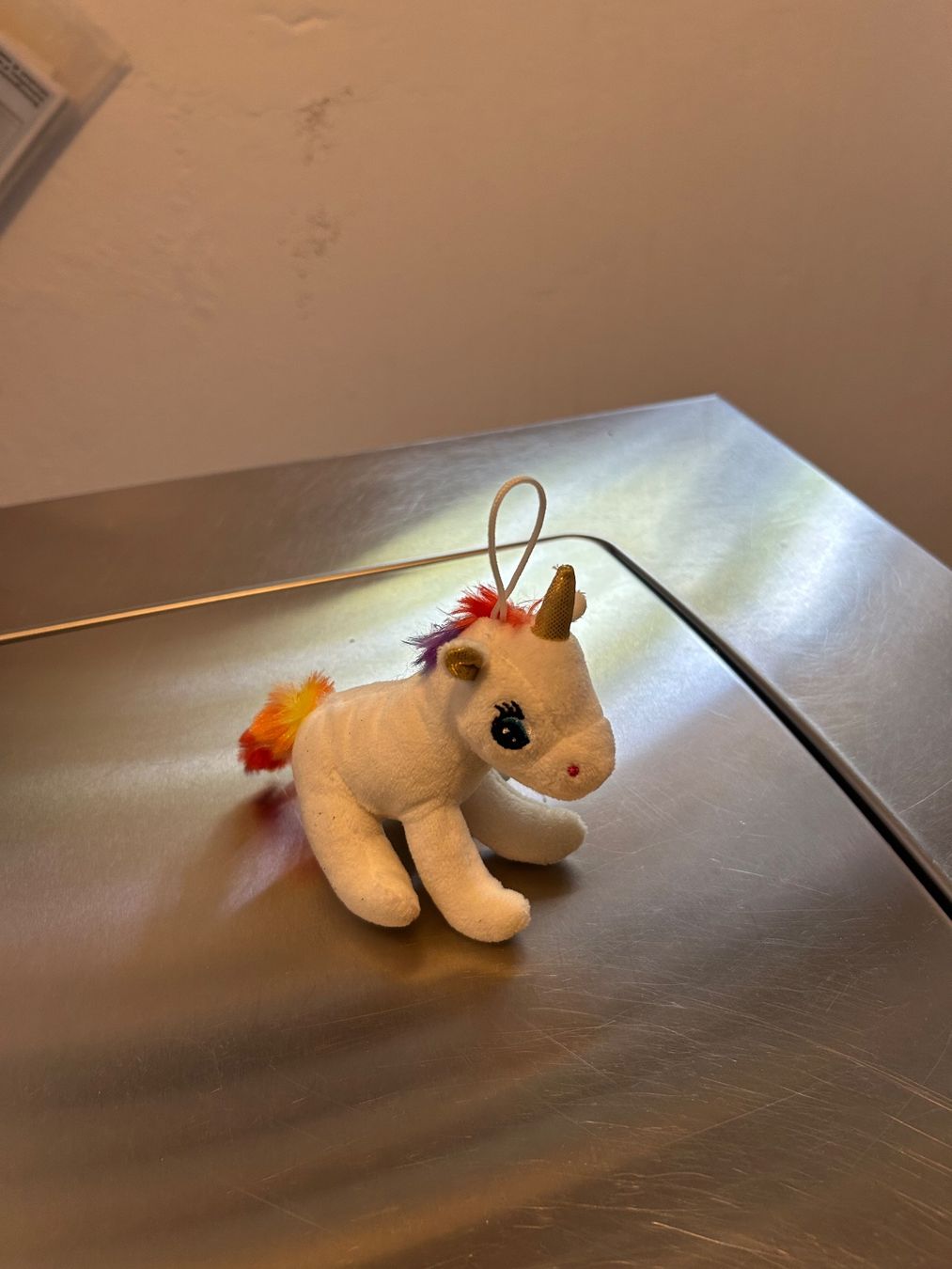 Jouets: Einhorn Kuscheltier Anhänger – Neuf avec emballage d'origine à Wabern par belka72 1