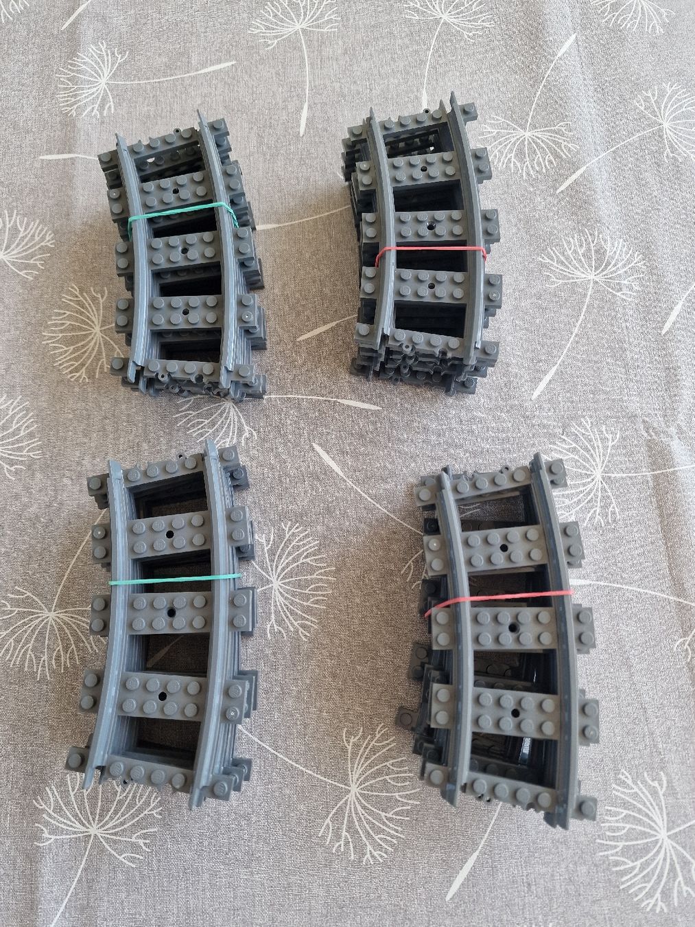 Lego Spielzeuge: Logo City Schienen – Gebraucht aus Teufenthal AG von ChT.