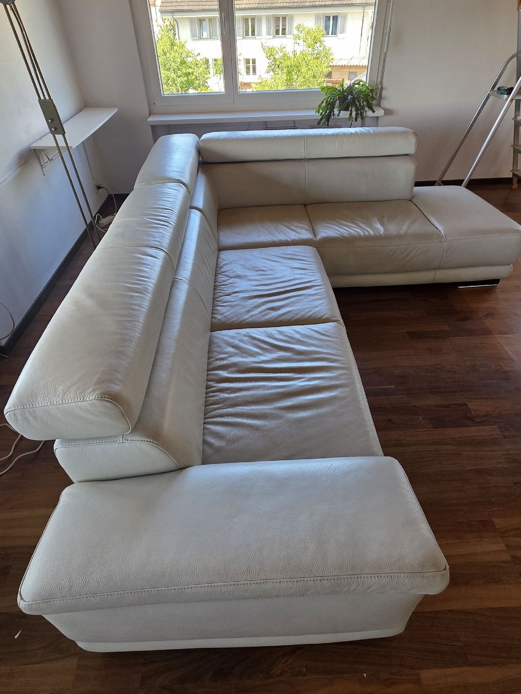 Divani: Ledersofa, Ledercouch Echtleder weiss / beige L-Form – Usato da Oberwil-Lieli venduto da Schramy 3