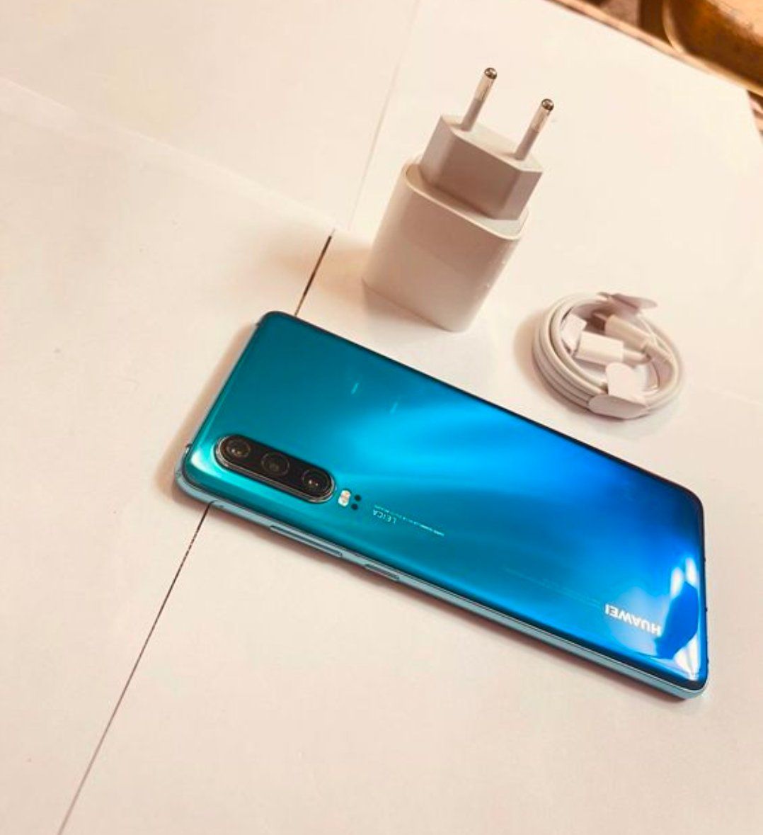 Huawei Telefoni cellulari / Smartphones: Huawei P30 128GB Wie neu – Usato da Luzern venduto da Waince786