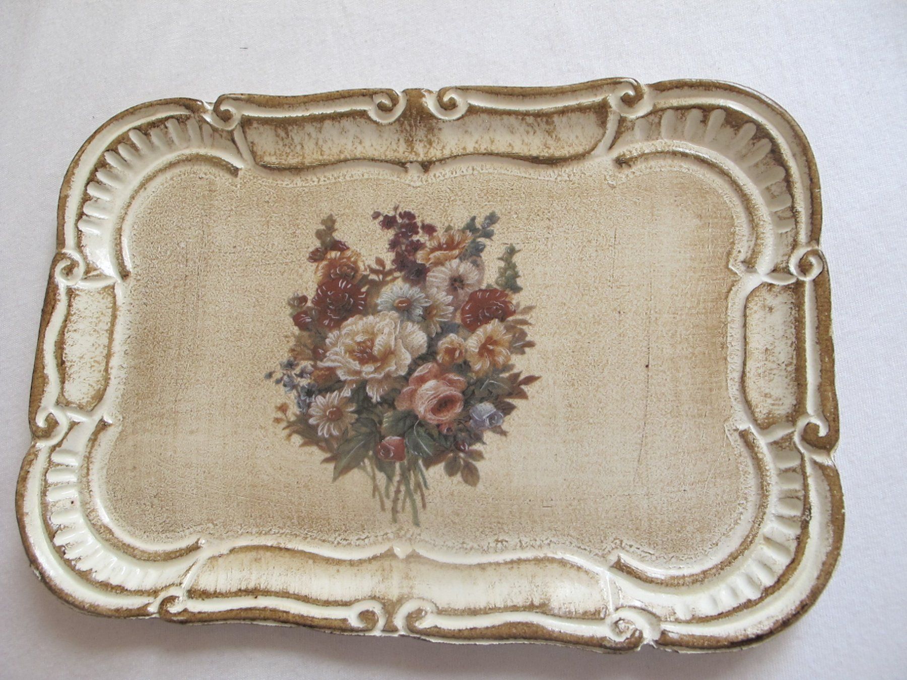 Piatti di portata: Schönes Vintage Tablett Holztablett Shabby chic Deko – Usato da Löhningen venduto da Chimae67 1