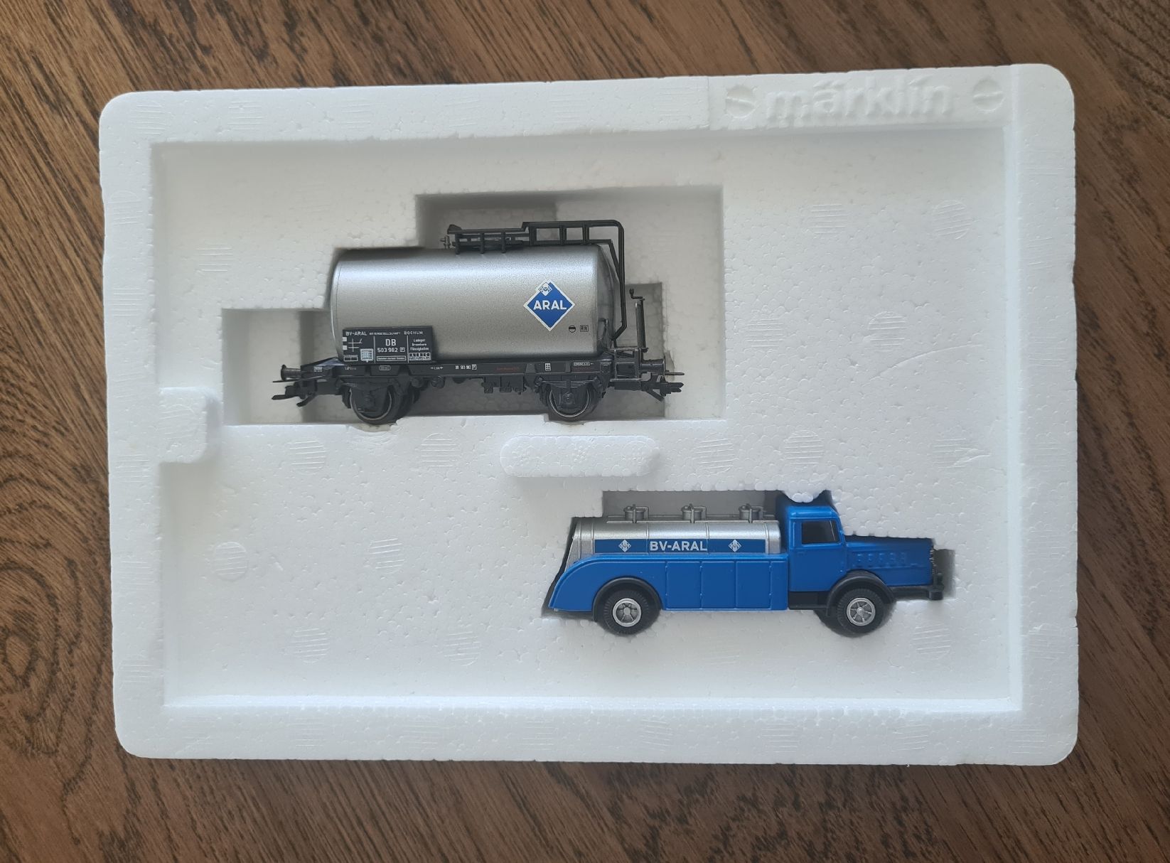 Märklin Modelleisenbahnen: Märklin 47903, Aral, Tankwagen – Gebraucht aus Ebikon von Donar50 1