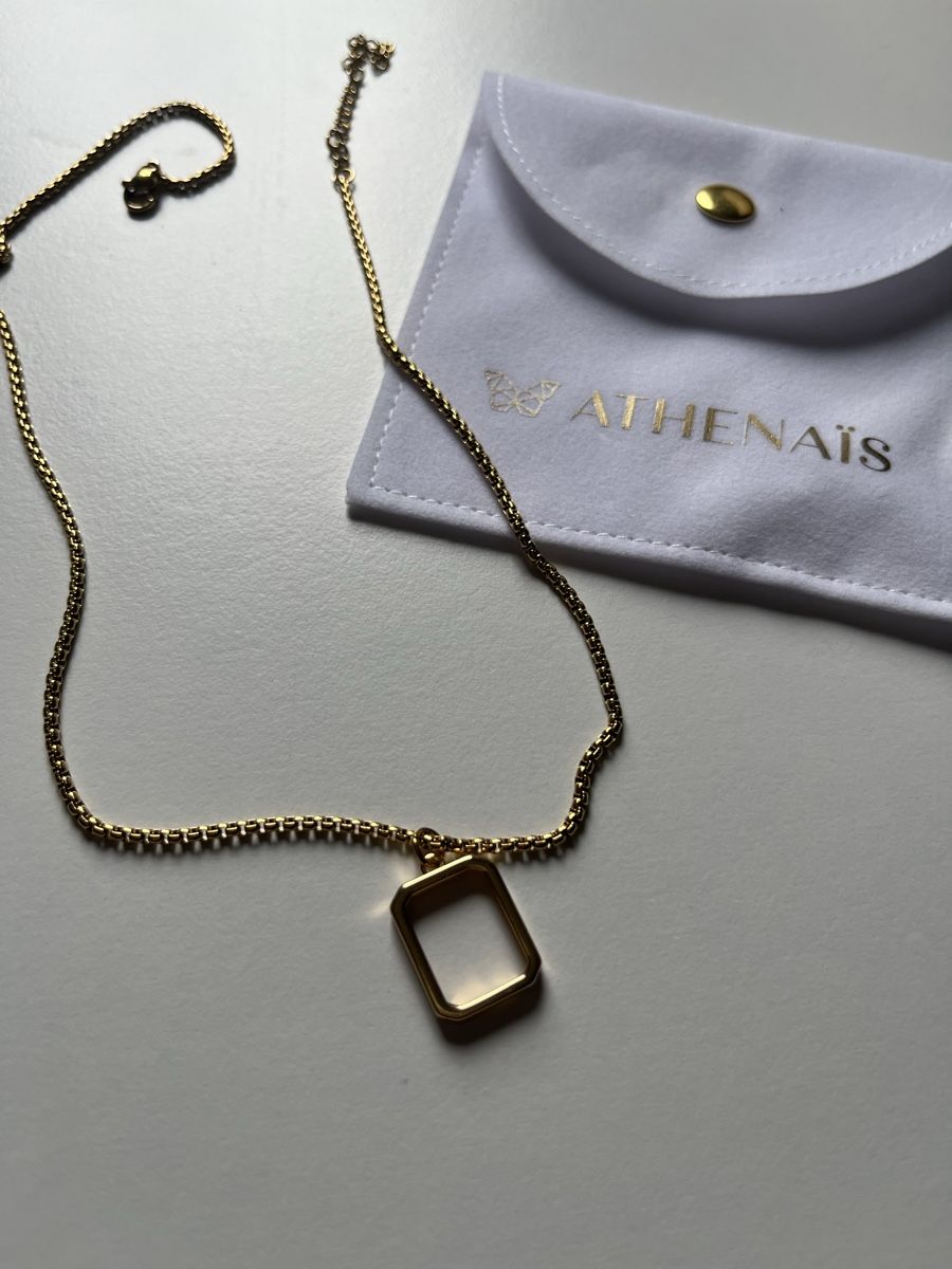 Colliers: Collier – Neuf avec emballage d'origine à Montsevelier par Duna2210