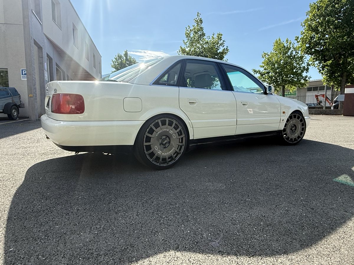 Audi Automobili: AUDI A6 Quattro V6 2.8L collector – Usato da Val-d'Illiez venduto da LuckLuc 3